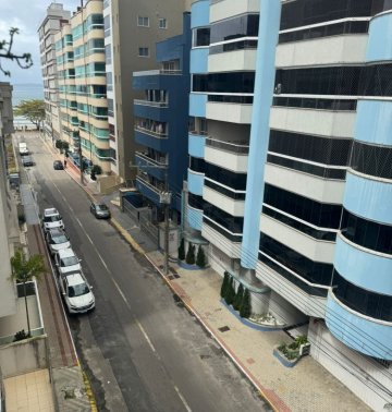 Cobertura na quadra do mar!!